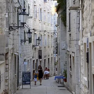  Apartment Petra In The Center Of The
